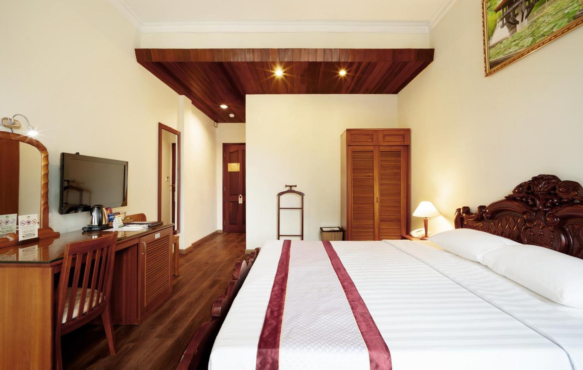 Khách sạn Victory Sai Gon 4*